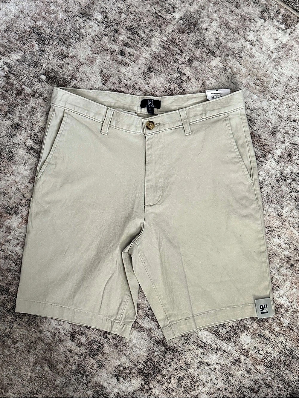 Dockers Men's Flat Front Shorts Beige Size 34 Like New